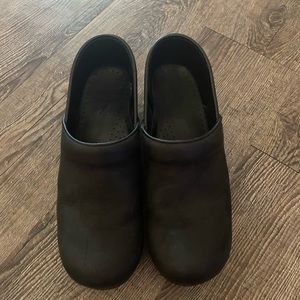 Black Women’s Danskos